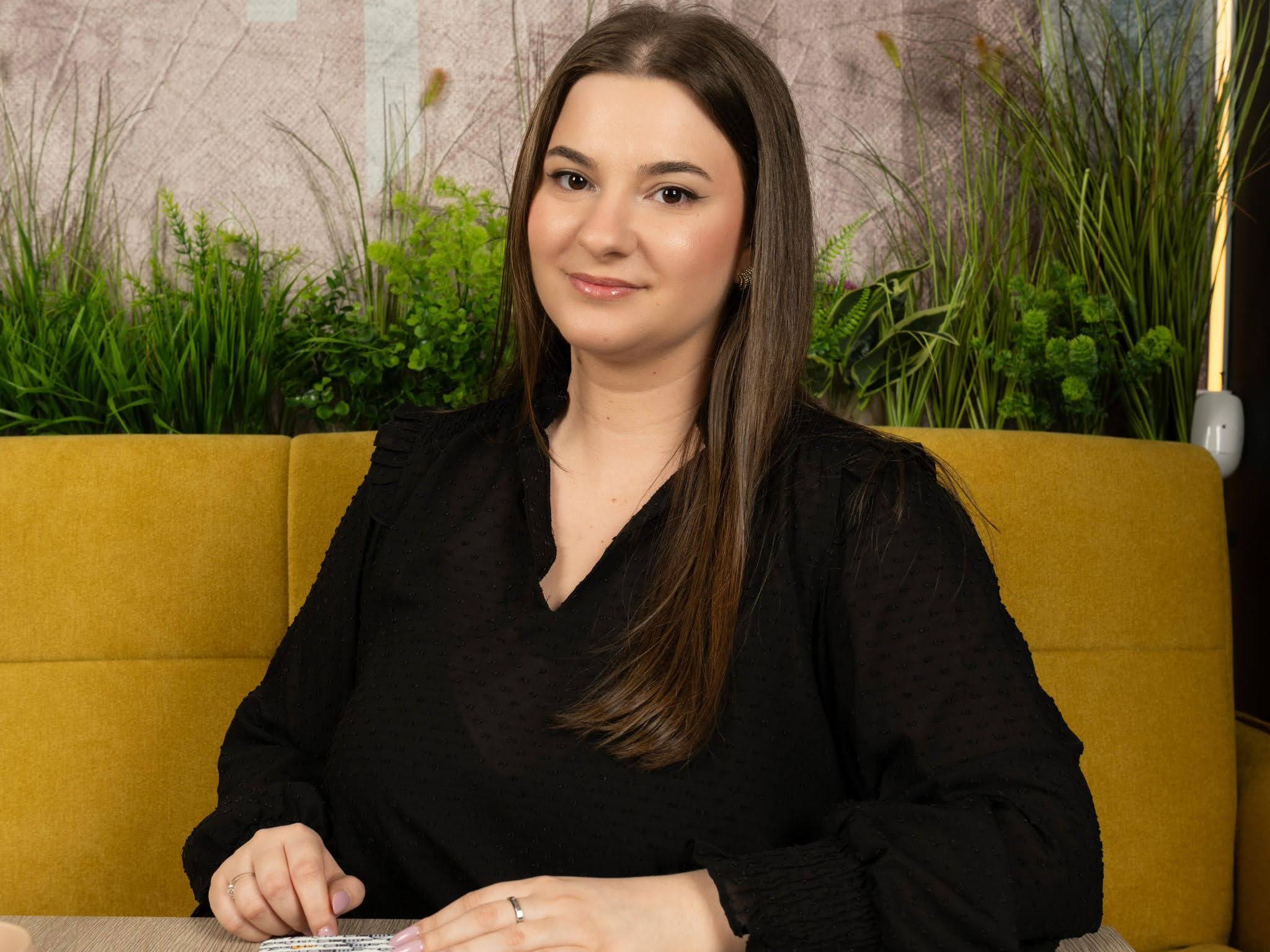 Adina Spălnăcan - Broker de credite